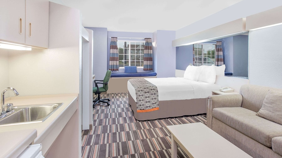Microtel Inn & Suites by Wyndham Appleton