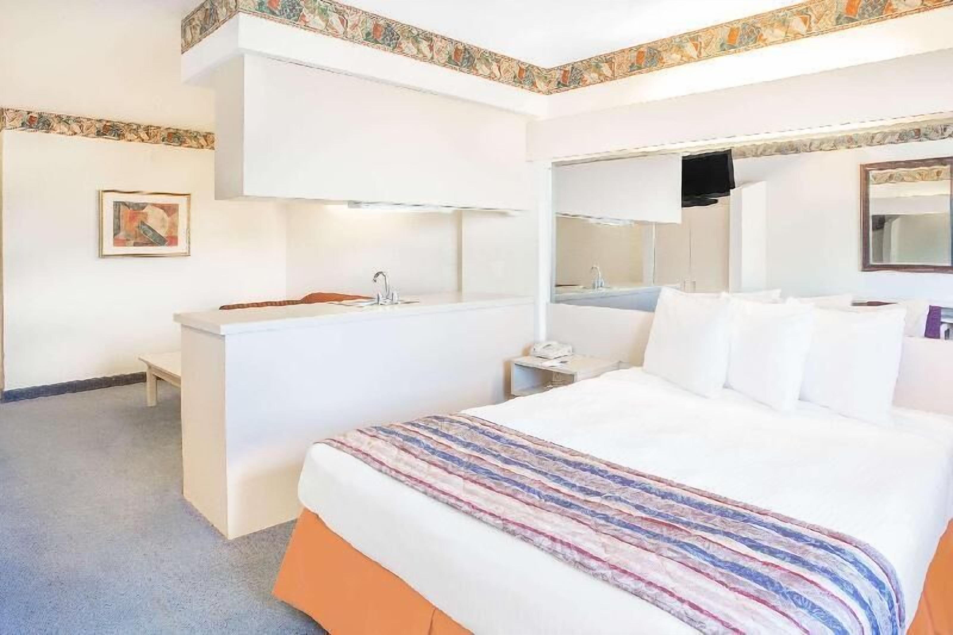 In-room safe, desk, free cribs/infant beds, rollaway beds