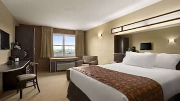 Hochwertige Bettwaren, Daunenbettdecken, Zimmersafe, Schreibtisch