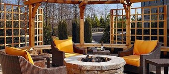 โซเนสตา อีเอสสวีทส์ แอตแลนตา อัลฟาเรตตา อวาลอน