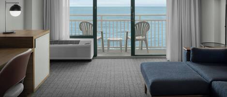 Quarto, 1 cama King e sofá-cama, para não fumantes, vista para o oceano | Roupas de cama premium, escrivaninha, ferros/tábuas de passar roupa