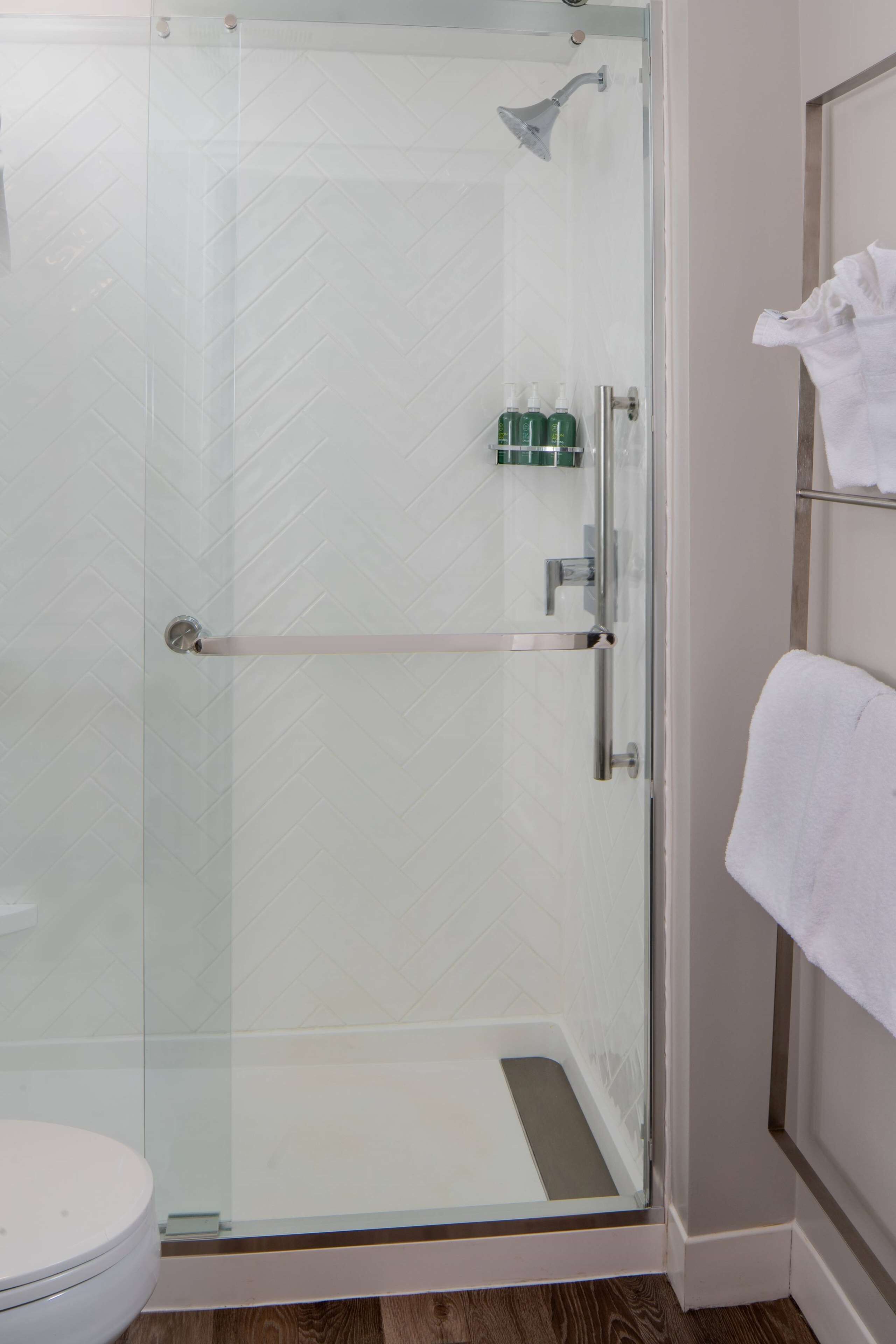 Photo - Sonesta Simply Suites Falls Church