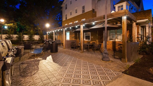Kawasan BBQ/berkelah
