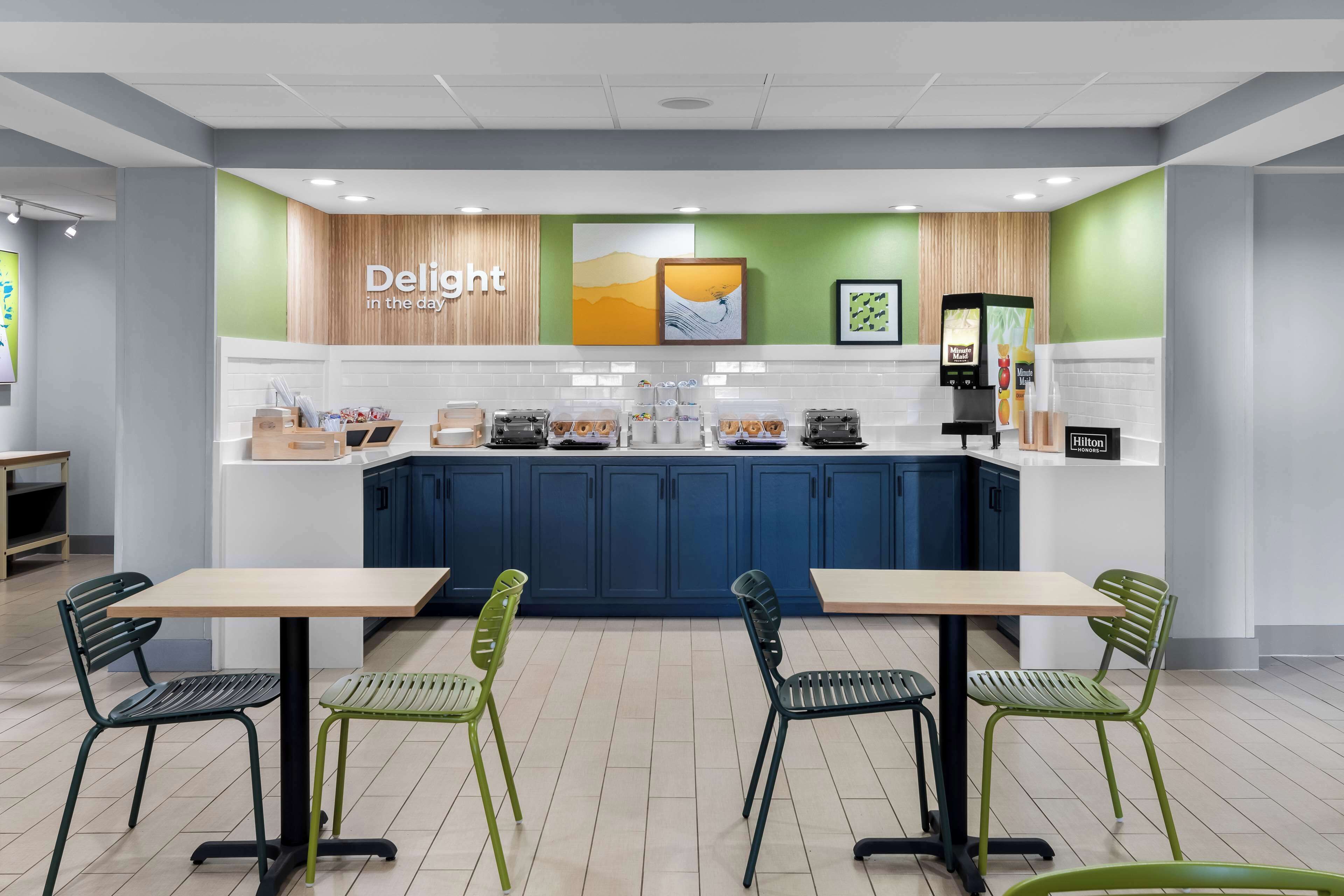 free daily continental breakfast