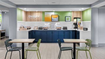 Free daily continental breakfast