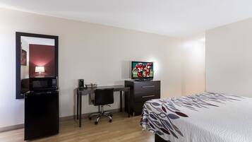 Deluxe Room, 1 King Bed, Non Smoking (Sofa) | Desk, blackout drapes, soundproofing, iron/ironing board