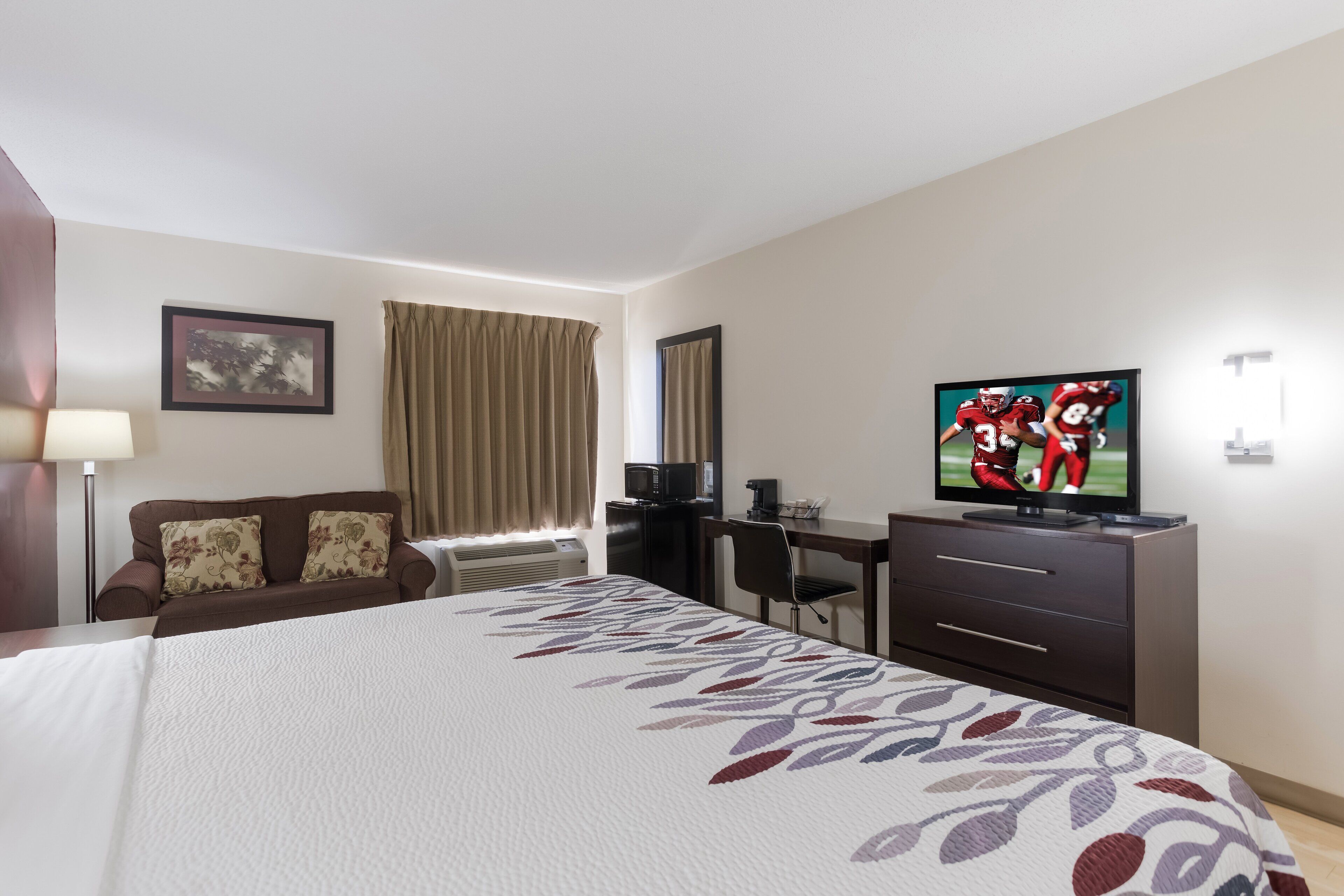 deluxe room, 1 king bed, non smoking (sofa) | desk, blackout curtains, soundproofing, iron/ironing board