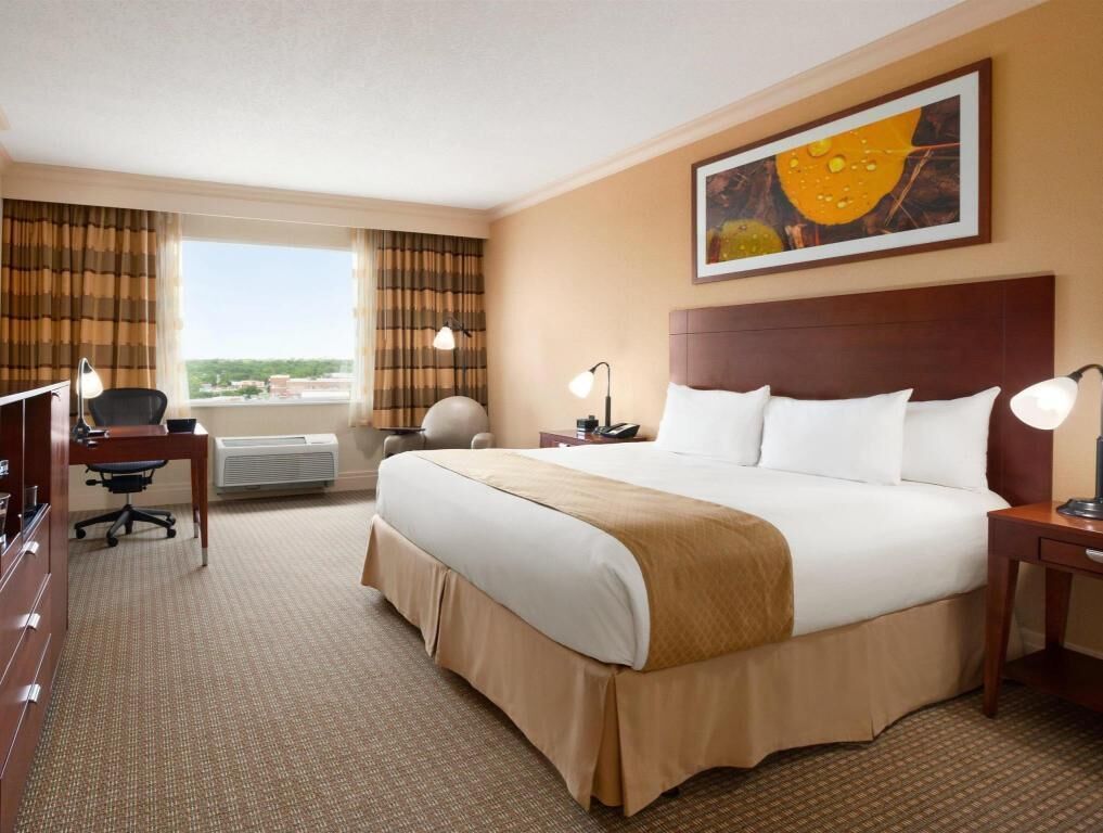 In-room safe, desk, iron/ironing board, free cribs/infant beds