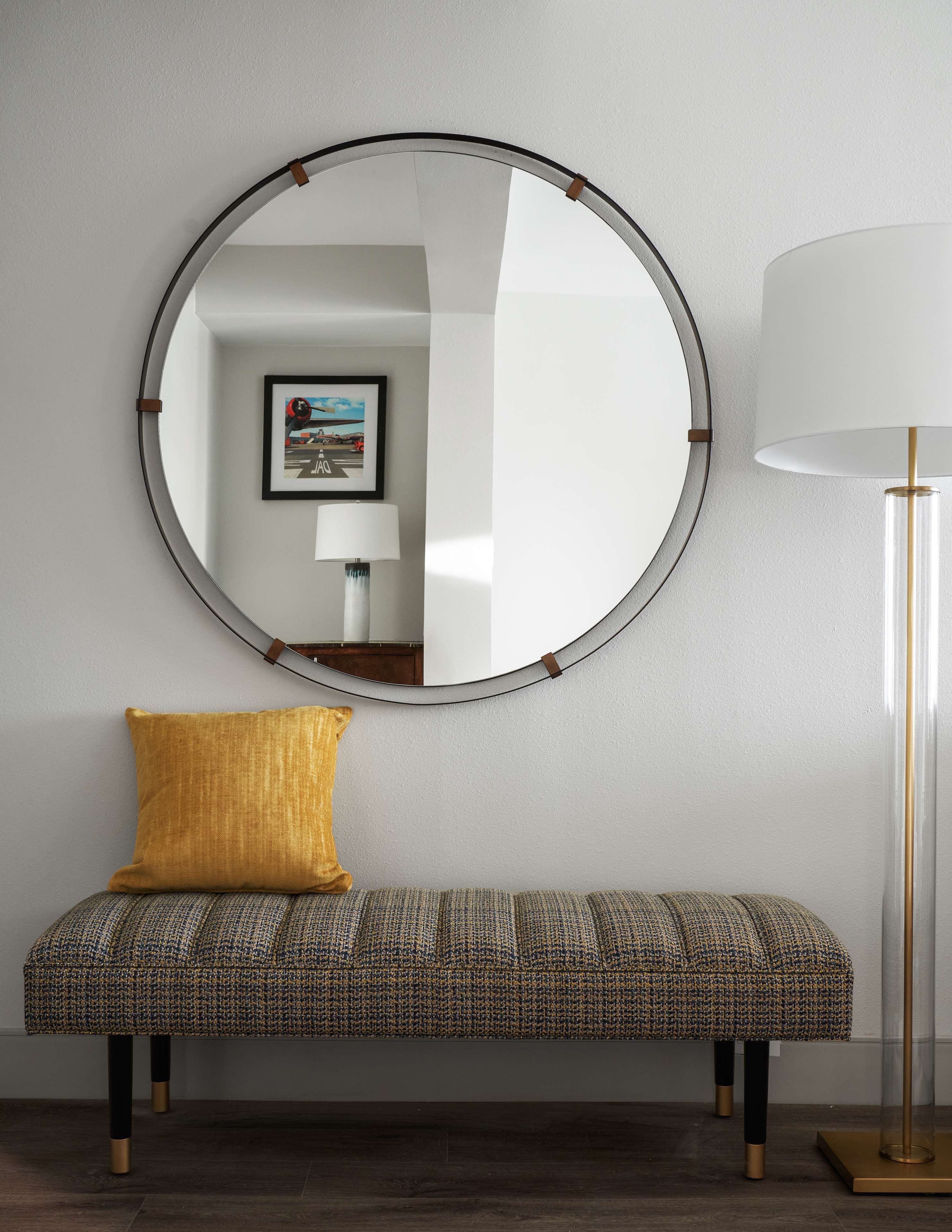 32-inch lcd tv with cable channels, tv, pay films