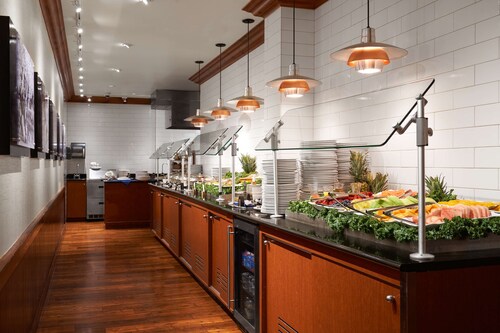 DoubleTree by Hilton Hotel Dallas – Love Field
