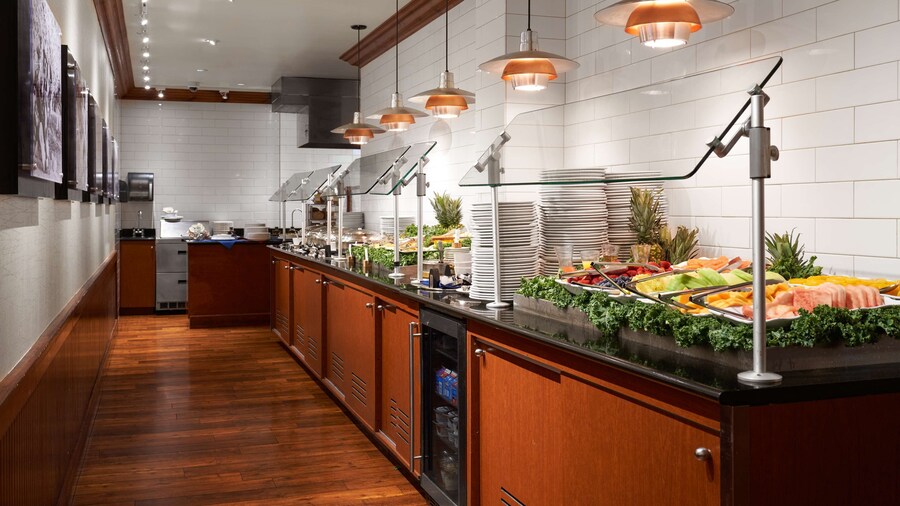 DoubleTree by Hilton Hotel Dallas – Love Field