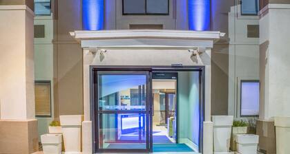 Holiday Inn Express Howe by IHG
