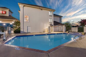 Exterior - Best Western Plus Southpark Inn & Suites (Tyler)