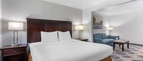 Standard Room, 1 King Bed, Non Smoking, Refrigerator & Microwave (with Single Sofabed;Larger Room) | In-room safe, iron/ironing board, free WiFi, bed sheets