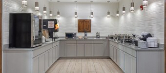 Best Western Plus Southpark Inn & Suites