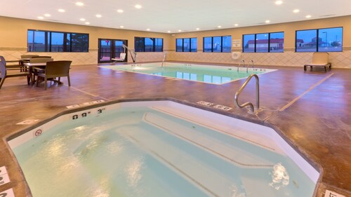 Holiday Inn Express Hotel & Suites Colby by IHG