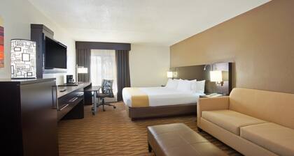 Holiday Inn Express Hotel & Suites Colby by IHG