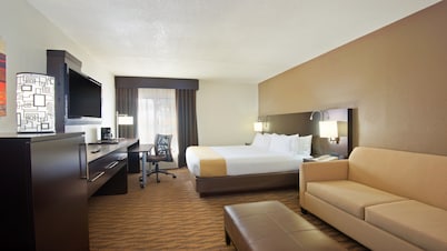 Holiday Inn Express Hotel & Suites Colby by IHG