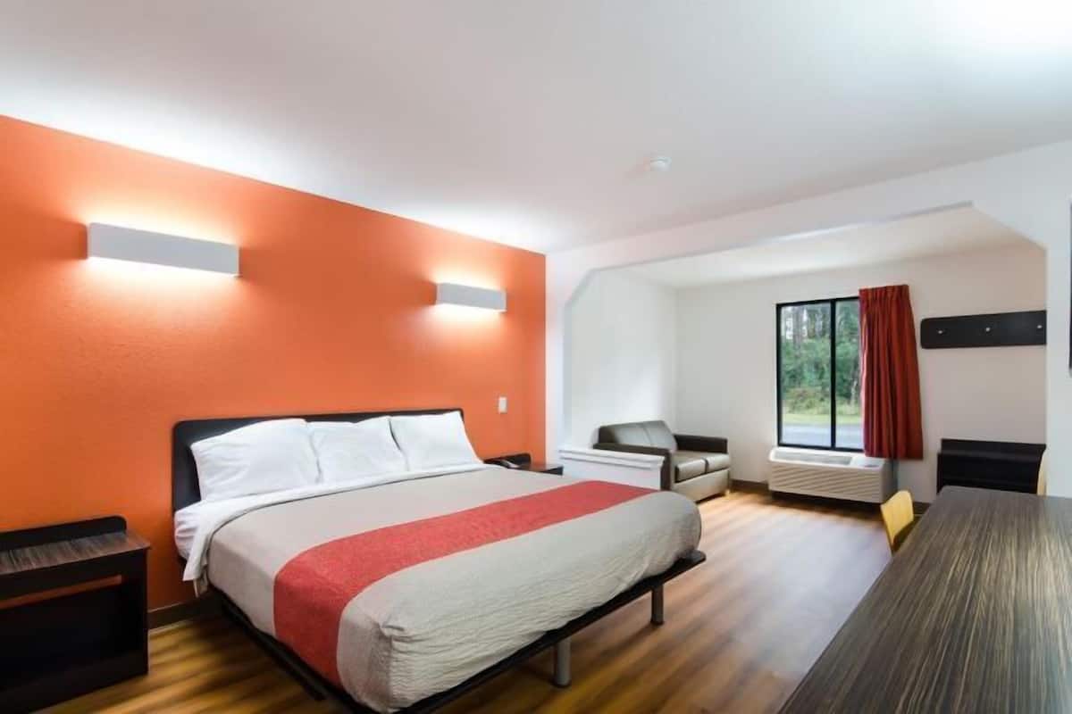 Wi-Fi de cortesia, roupa de cama