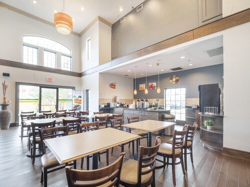 Baymont by Wyndham Houston North