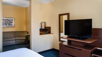Premium bedding, individually decorated, individually furnished, desk