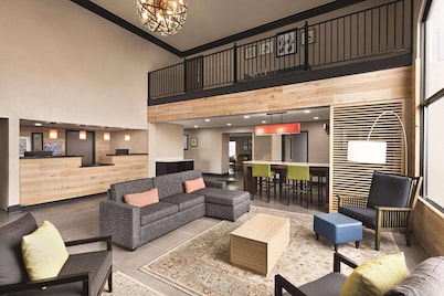 Country Inn & Suites by Radisson, Dunn I-95