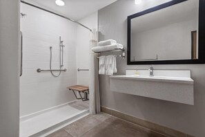 Accessible bathroom - Days Inn by Wyndham Phoenix West (Phoenix)