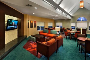 Lobby-Lounge