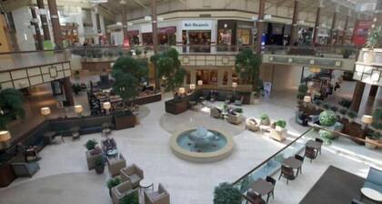 Maron Hotel And Suites