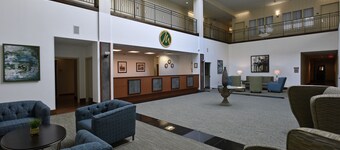 Maron Hotel And Suites