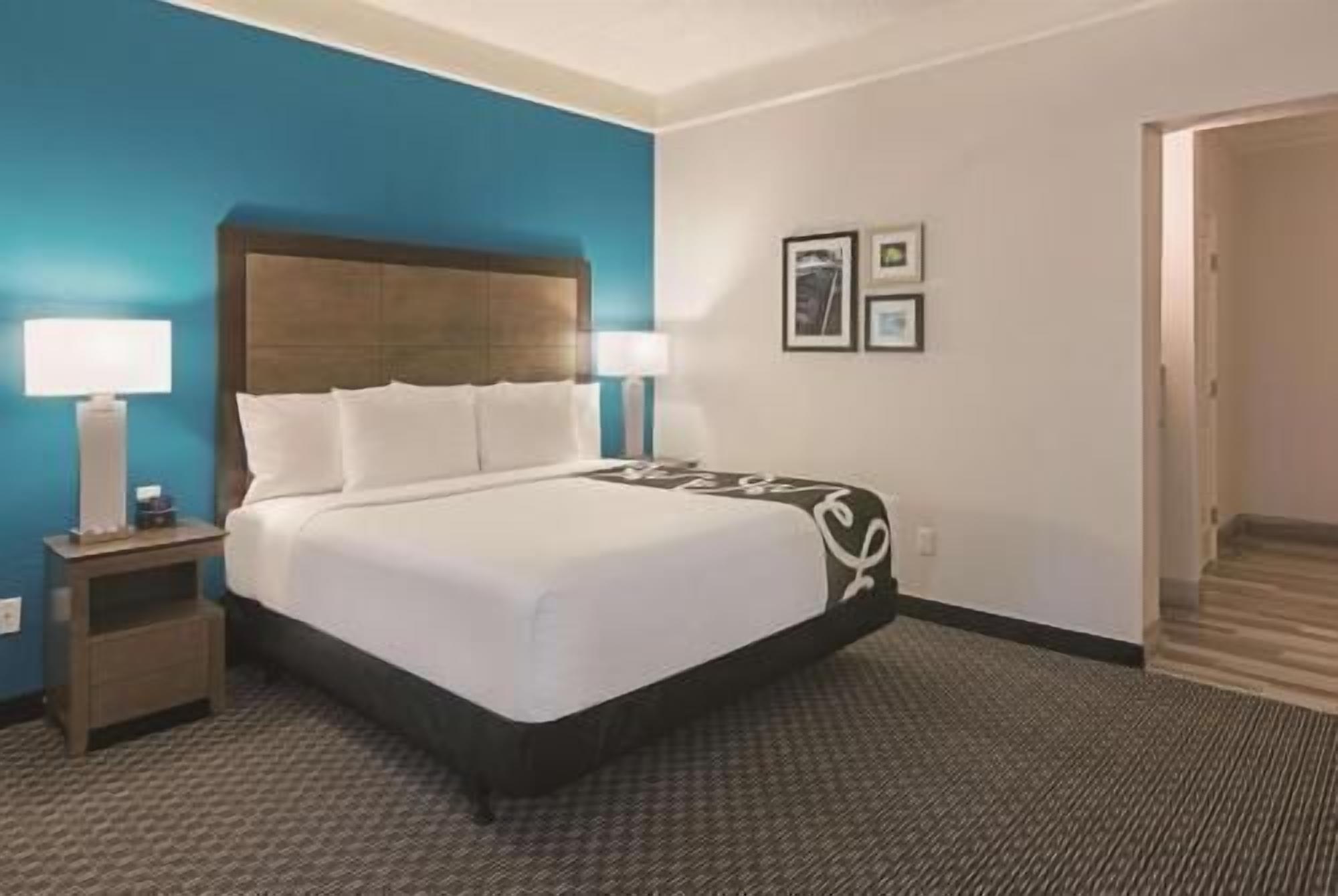 Premium bedding, down comforters, pillowtop beds, desk