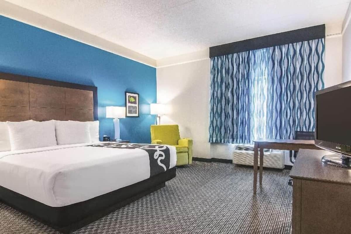 Premium bedding, down comforters, pillowtop beds, desk
