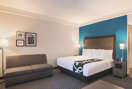 La Quinta Inn Suites by Wyndham Orlando UCF - Image 46