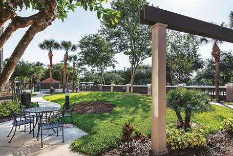 La Quinta Inn Suites by Wyndham Orlando UCF - Image 2