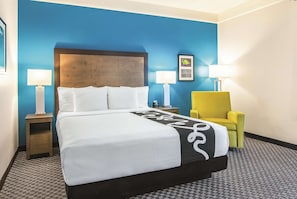 Chambre, 1 très grand lit, non-fumeur | Literie de qualité, couette en duvet, lit avec matelas à plateau-coussin