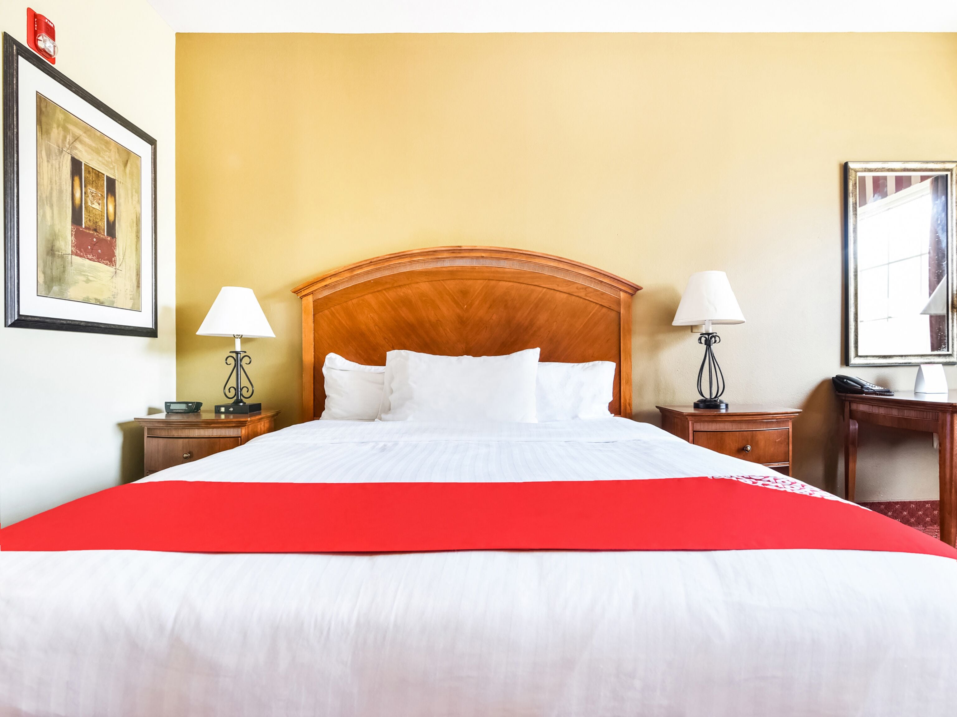 Desk, iron/ironing board, free WiFi, bed sheets