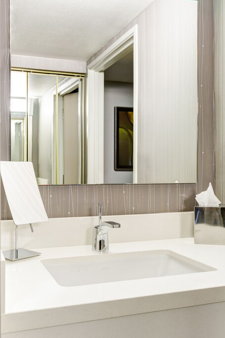 Courtyard by Marriott Scottsdale Old Town - Image 31