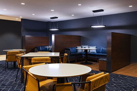 Courtyard by Marriott Scottsdale Old Town - Image 27