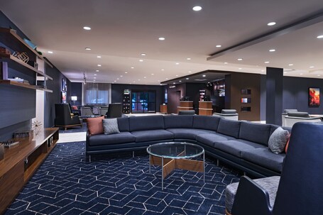 Courtyard by Marriott Scottsdale Old Town - Image 1