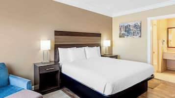 Standard Room, 1 King Bed, Non Smoking, Refrigerator & Microwave