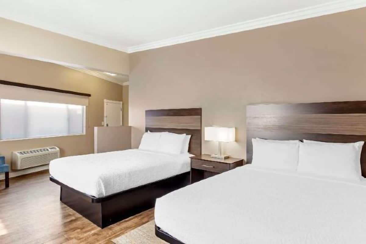 Individually decorated, individually furnished, laptop workspace