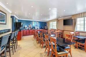 Free daily full breakfast