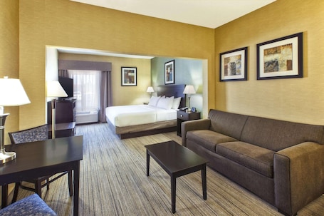 In-room safe, desk, iron/ironing board, free cribs/infant beds