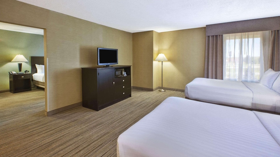 Country Inn & Suites by Radisson, Benton Harbor-St. Joseph, MI