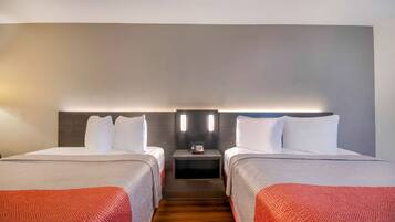 Skrivebord, skrivebord for bærbar PC, wi-fi (inkludert) og sengetøy