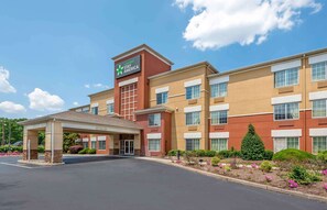 Exterior - Extended Stay America Suites Newark Woodbridge (Woodbridge)