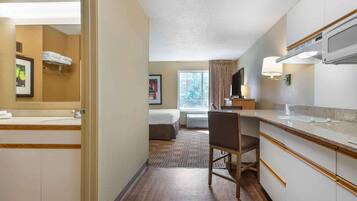 Studio - 1 queensize-säng - icke-rökare | Skrivbord, strykjärn/strykbräda, gratis wi-fi och sängkläder