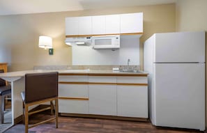 Studio, 1 Queen-Bett, Nichtraucher | Eigene Küche | Großer Kühlschrank, Mikrowelle, Herdplatte