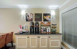 매일 테이크아웃 무료 아침 식사 포함