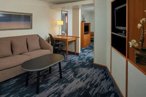 Suite, 1 Bedroom | Living area | Flat-screen TV, pay movies